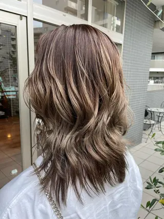 セミロング カラー 三橋 和希のヘアスタイル