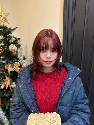 ミディアム カラー しおり🍬 KOKORO🤍のヘアスタイル