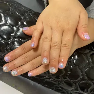 ショート see love gritterのネイルデザイン