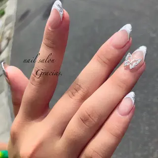 ネイル Gracias. rieのネイルデザイン