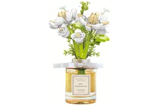 鈴木 ミサキのネイルデザイン