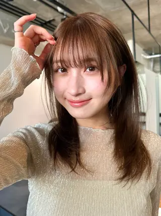 ミディアム カラー パーマ 🫧小顔×似合わせ× 透明感カラー🫧のヘアスタイル