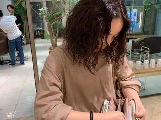 ミディアム カラー パーマ ヘアアレンジ 🫧透明感カラー/ ボブ/小笠原汐海🪽のヘアスタイル