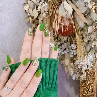 ネイル Feather MAIのマツエク・マツパデザイン