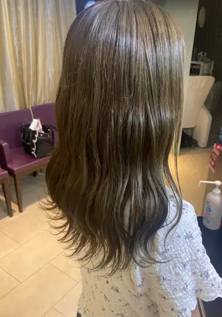 カラー こうみょう れいなのヘアスタイル