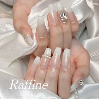 ネイル RAFFINE haru🦋🩵のネイルデザイン