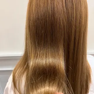 セミロング カラー よしだ しおりのヘアスタイル