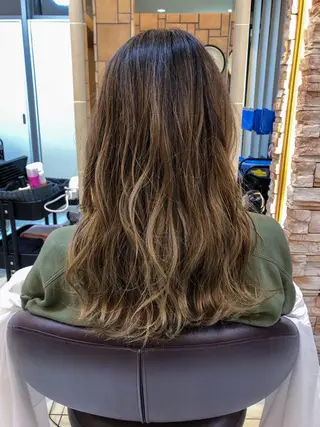 ロング カラー パーマ ヘアアレンジ メンズ キッズ ネイル マツエク・マツパ 木下 修兵のヘアスタイル