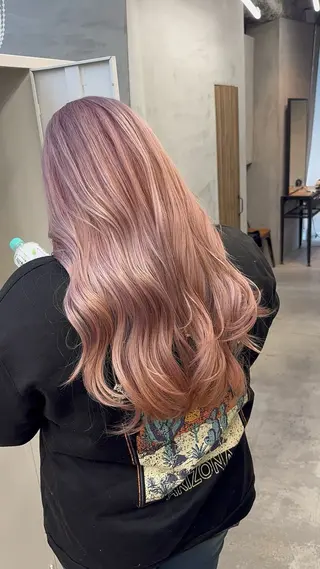 ロング カラー ヘアアレンジ メンズ 🌟🍒ハイトーン 韓国ヘア/ユウミのヘアスタイル