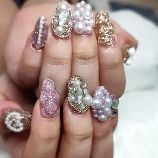 ネイル RUNWAY 　　の眉毛・アイブロウイメージ