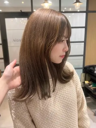 セミロング カラー Neale. ユメのヘアスタイル