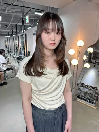 セミロング 艶髪カラー/レイヤ ー支持No.1renのヘアスタイル