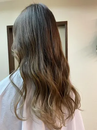 ロング カラー moon所属・高橋 美砂子のヘアスタイル