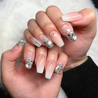 セミロング ネイル nail salon azuのネイルデザイン