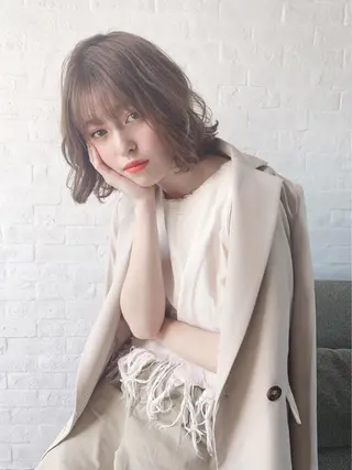 ショート カラー KANOI 銀座中央通り所属・上條 航平のヘアスタイル