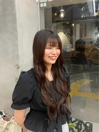 ロング BELO 大阪店所属・BELO OSAKA カエデのヘアスタイル