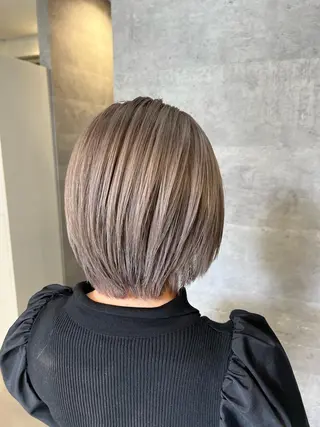 ショート 難波/ハイトーン 🦋AOI🦋のヘアスタイル