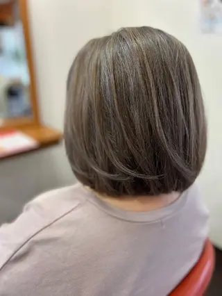 ショート カラー 安藤 真由のヘアスタイル