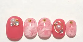 ネイル ゲン レイカのネイルデザイン