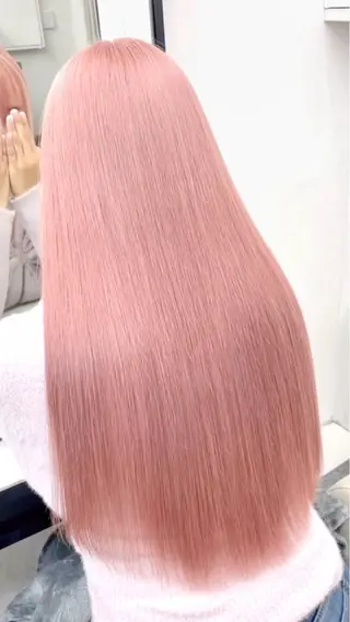 ロング wistell所属・ハイトーン/艶カラー sarina🩷のヘアスタイル