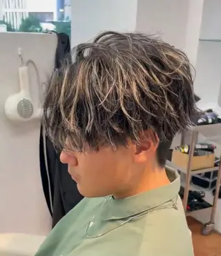 ショート カラー メンズ ブリーチなしWカラー /酸性ストレート河本のヘアスタイル