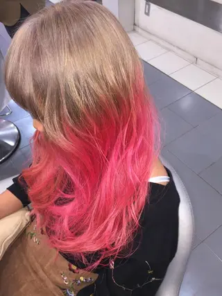 ロング カラー 長尾菜々美🐰 ／ハイトーンカラーのヘアスタイル