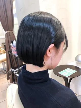 ショート カラー パーマ 地毛風ストレート ⚡️下ノ村柊斗⚡️のヘアスタイル