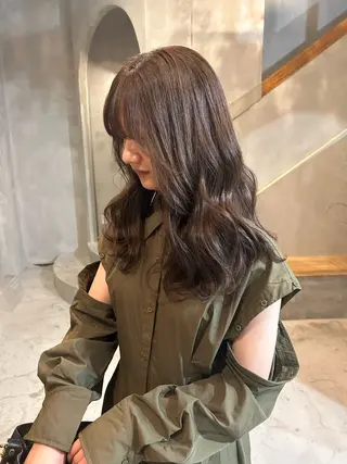 カラー Piu-所属・古澤 芽依のヘアスタイル