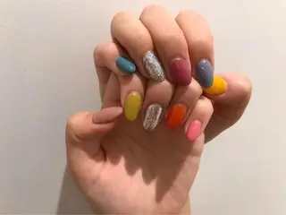 ネイル 指名支持率NO.1 スタイリストのヘアスタイル