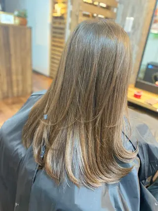 セミロング カラー Lizir  ルズィール所属・Luzir⭐︎ GEN⭐︎のヘアスタイル