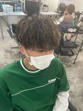 カラー 吉田聖 【メンズヘア特化】のヘアスタイル