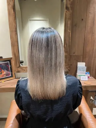 ミディアム end roll りんのヘアスタイル