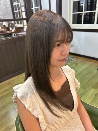 ロング カラー 小坂 ヒロのヘアスタイル