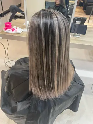 ミディアム カラー Lia所属・皆木 智晴のヘアスタイル