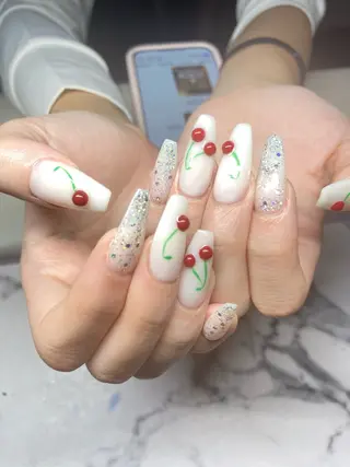 ネイル Hi Beauty 渋谷(ネイル、ハイパーナイフ6、脂肪れいきゃく、マッサージ&エステサロン)所属・Hi beauty 渋谷のネイルデザイン