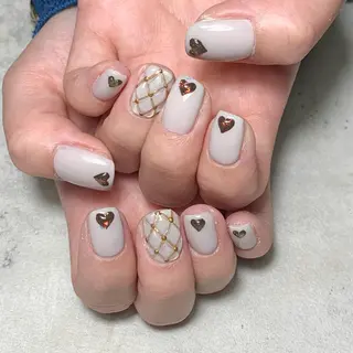 ネイル atelier　FIORITURA所属・FIORITURA aiのネイルデザイン