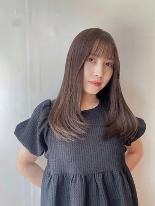 ロング カラー THE DOTS【ザ ドッツ】所属・C H I H A R Uのヘアスタイル
