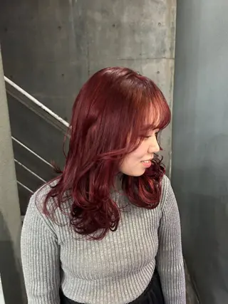 ミディアム assort tokyo所属・Hiyo 海外レイヤーカットのヘアスタイル