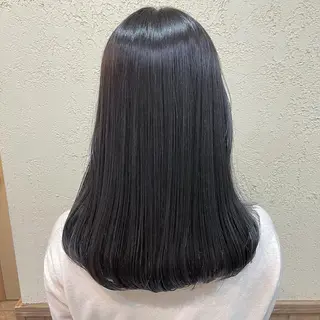 ミディアム カラー 韓国ヘア🇰🇷／ 艶カラー鈴木萌愛🩶のヘアスタイル