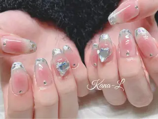 ネイル 芦辺 香奈のネイルデザイン