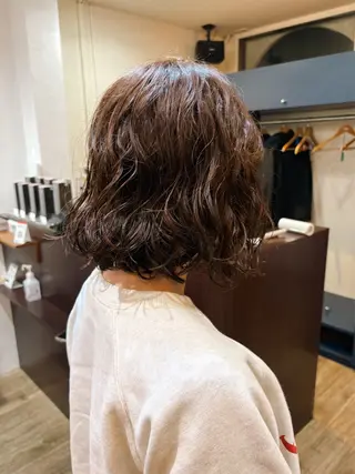 ミディアム Miyamoto Yasuchikaのヘアスタイル