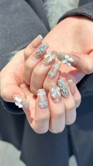 ネイル 🎀韓国レイヤー特化 🎀ベージュ/ミクのヘアスタイル