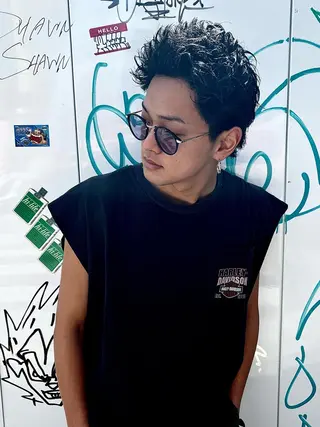 ショート カラー パーマ メンズ 森下 佑大のヘアスタイル