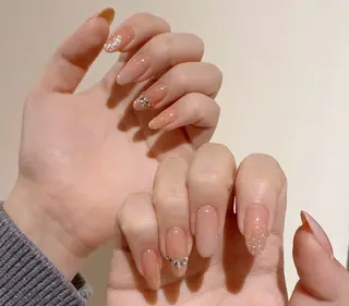 ネイル 高木 維麗絲のネイルデザイン