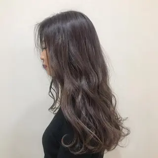 ロング A. Seoのヘアスタイル