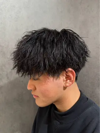 パーマ メンズ スパイキーショート/ センターパート/奈菜のヘアスタイル