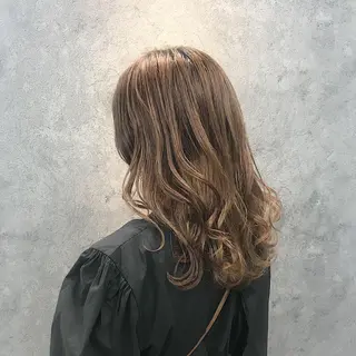 セミロング 所渉/韓国レイヤー /ウルフカットのヘアスタイル