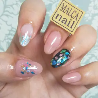 セミロング ヘアアレンジ パーマ ネイル キッズ マツエク・マツパ MALCAnail(マルカネイル)所属・荒木 莉奈のネイルデザイン