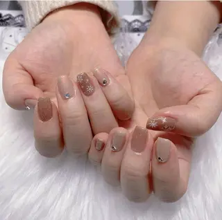 ネイル u1salon所属・ゆい ユイのネイルデザイン