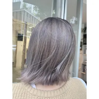 ミディアム カラー fio マナミのヘアスタイル